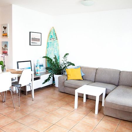 Surf Dream Surfhouse Hostel คอร์ราเลโฮ ภายนอก รูปภาพ