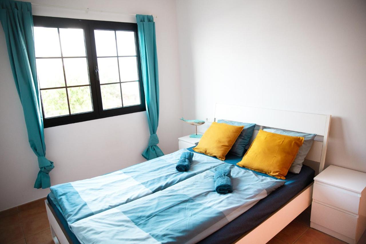 Surf Dream Surfhouse Hostel คอร์ราเลโฮ ภายนอก รูปภาพ