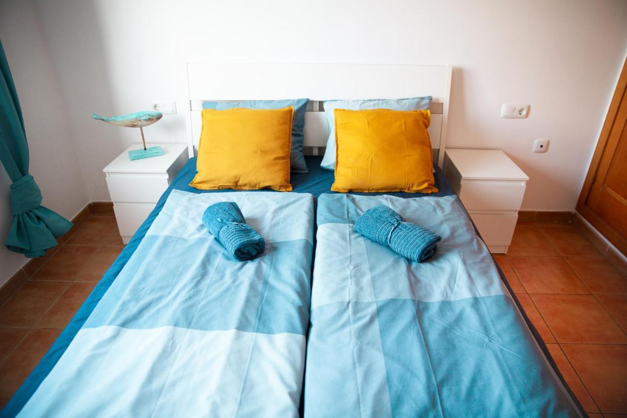 Surf Dream Surfhouse Hostel คอร์ราเลโฮ ภายนอก รูปภาพ