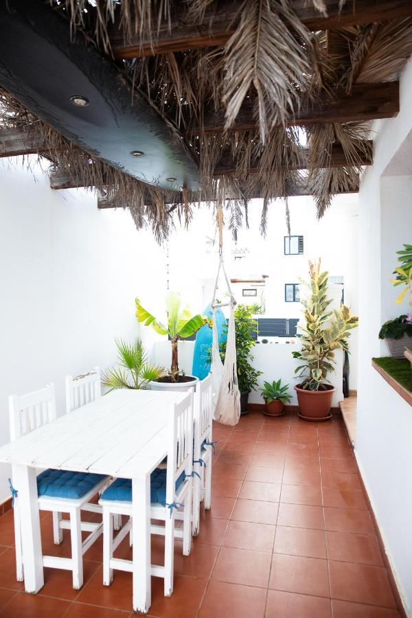 Surf Dream Surfhouse Hostel คอร์ราเลโฮ ภายนอก รูปภาพ