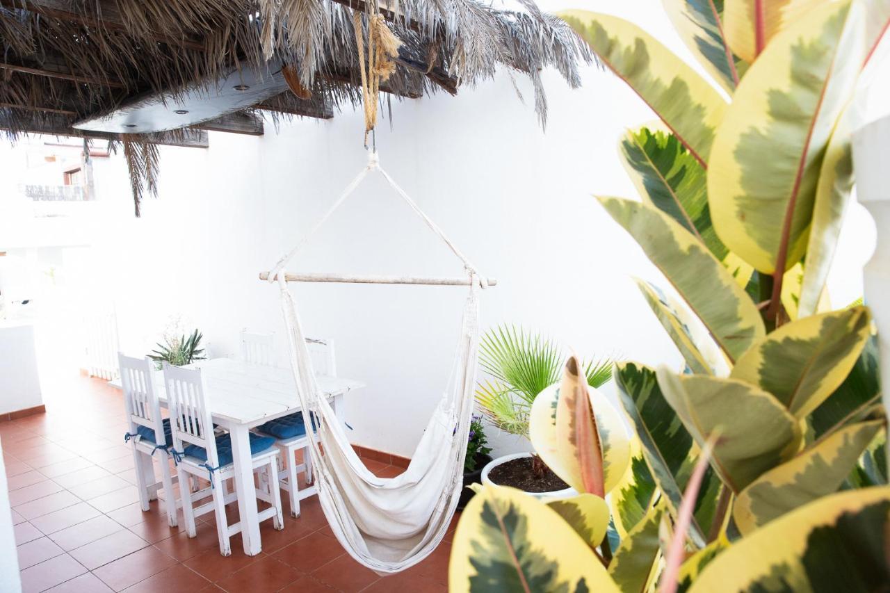 Surf Dream Surfhouse Hostel คอร์ราเลโฮ ภายนอก รูปภาพ