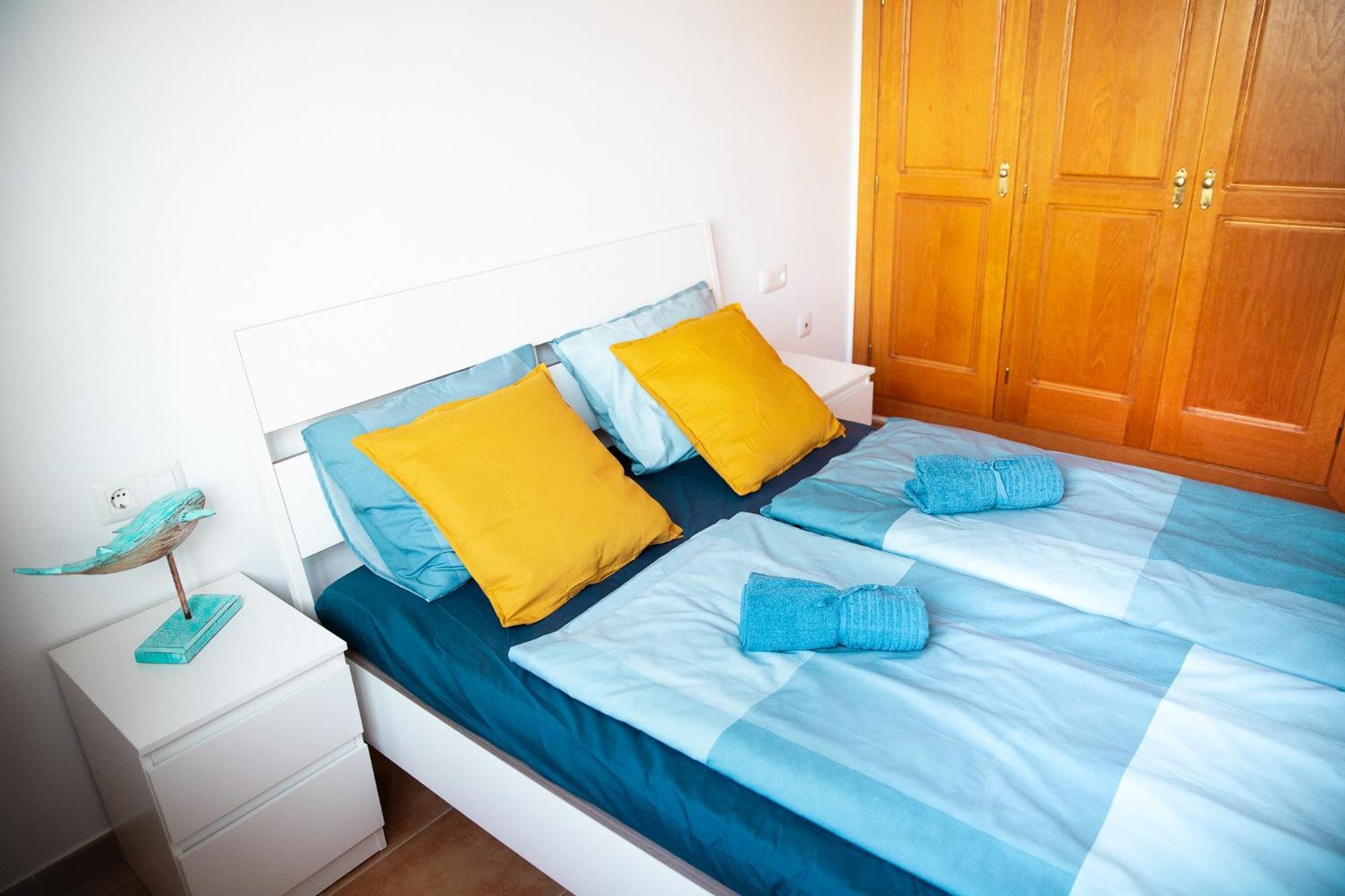Surf Dream Surfhouse Hostel คอร์ราเลโฮ ภายนอก รูปภาพ